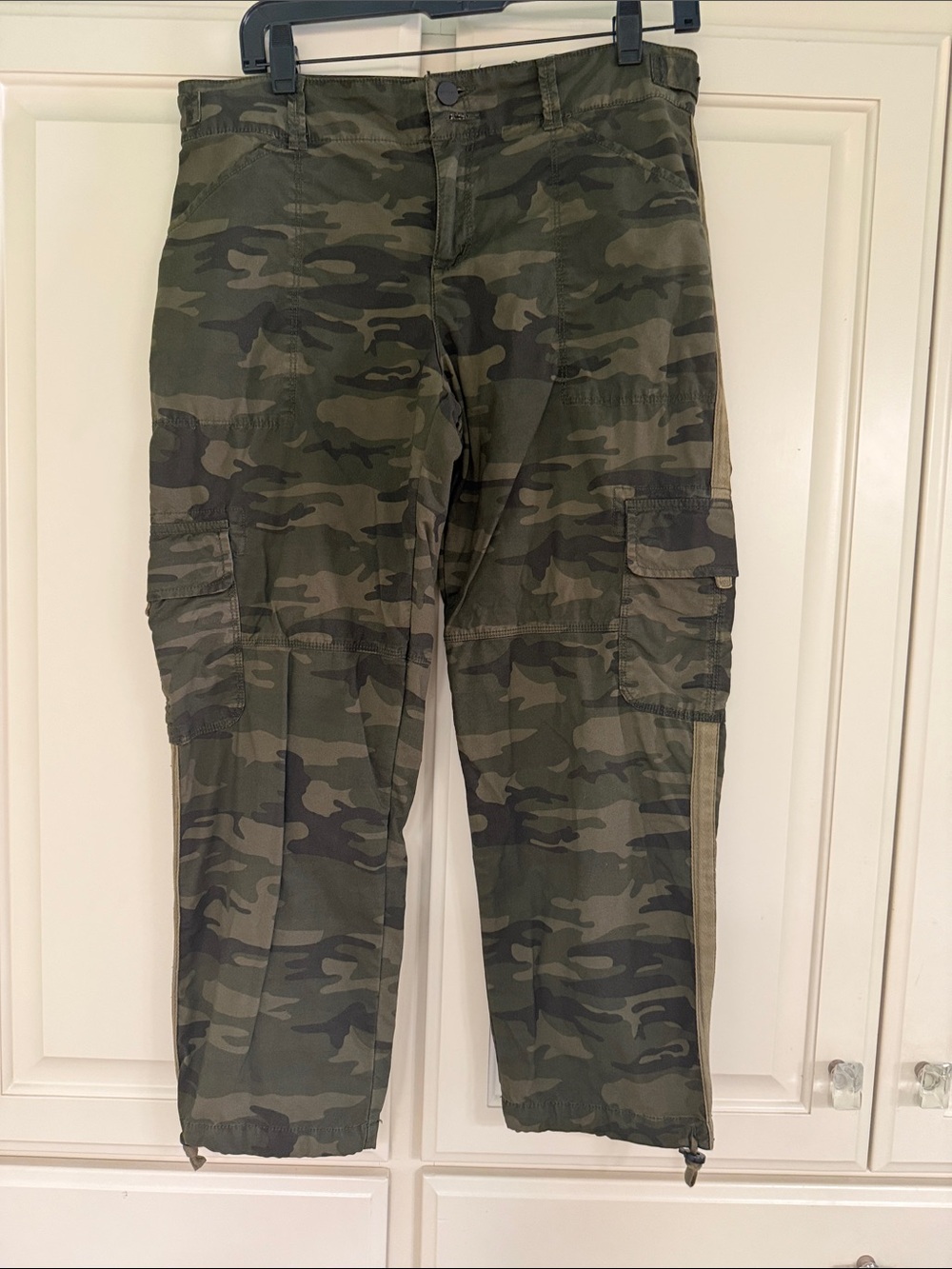 Sanctuary Camo Cargo Pants - Olive Green